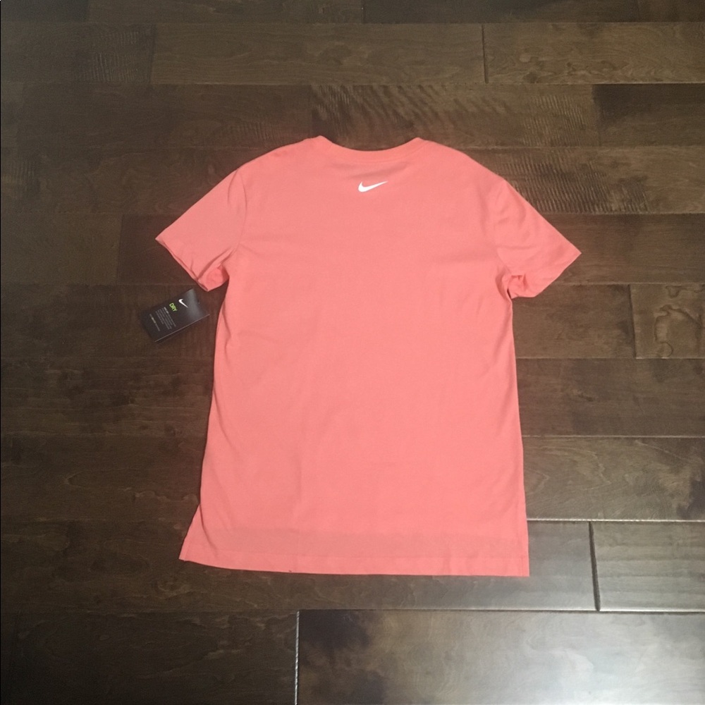Nike Women’s Dri-Fit Cotton Training Tee Shirt NWT - Picture 5 of 5